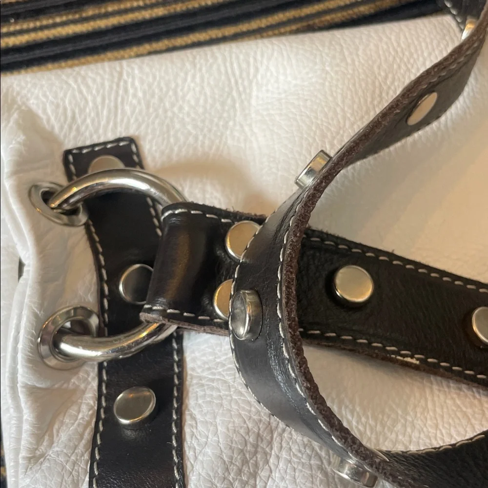 White Leather Innue genuine leather Women’s Bag